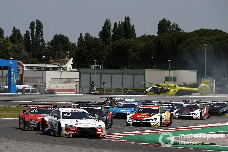 Ren&eacute; Rast, Audi Sport Team Rosberg, Audi RS 5 DTM leads