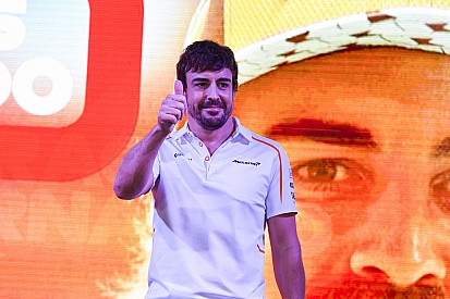 McLaren lanza un vídeo de tributo al “inimitable” Fernando Alonso