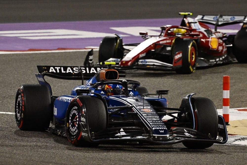 Lewis Hamilton, Ferrari, Carlos Sainz, Williams