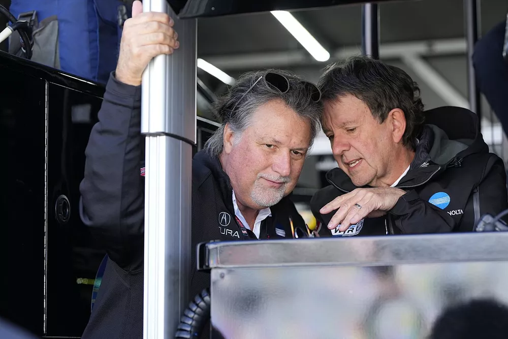 #10 Wayne Taylor Racing Acura ARX-06: Michael Andretti and Wayne Taylor