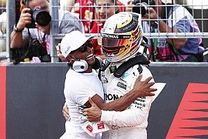 Cómo Hamilton ayudó a su hermano a superar el 'bullying'