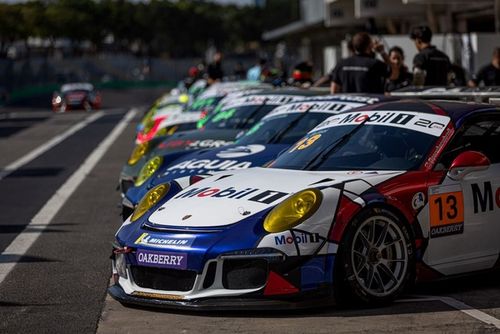 Porsche Cup: Pedro Villela faz as duas poles da Sprint Trophy em Interlagos
