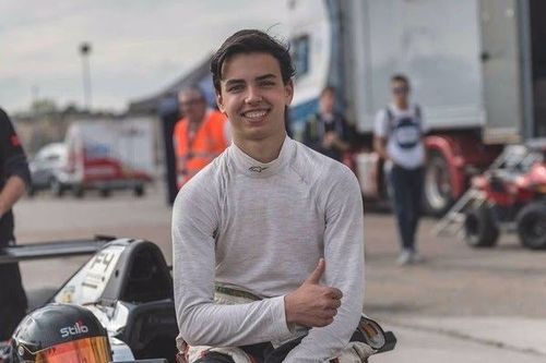 Ex-promessa da F1 confessa que matou o pai; entenda tragédia na Espanha 