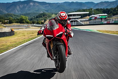 Panigale V4: Ducati показала новый мотоцикл для WSBK
