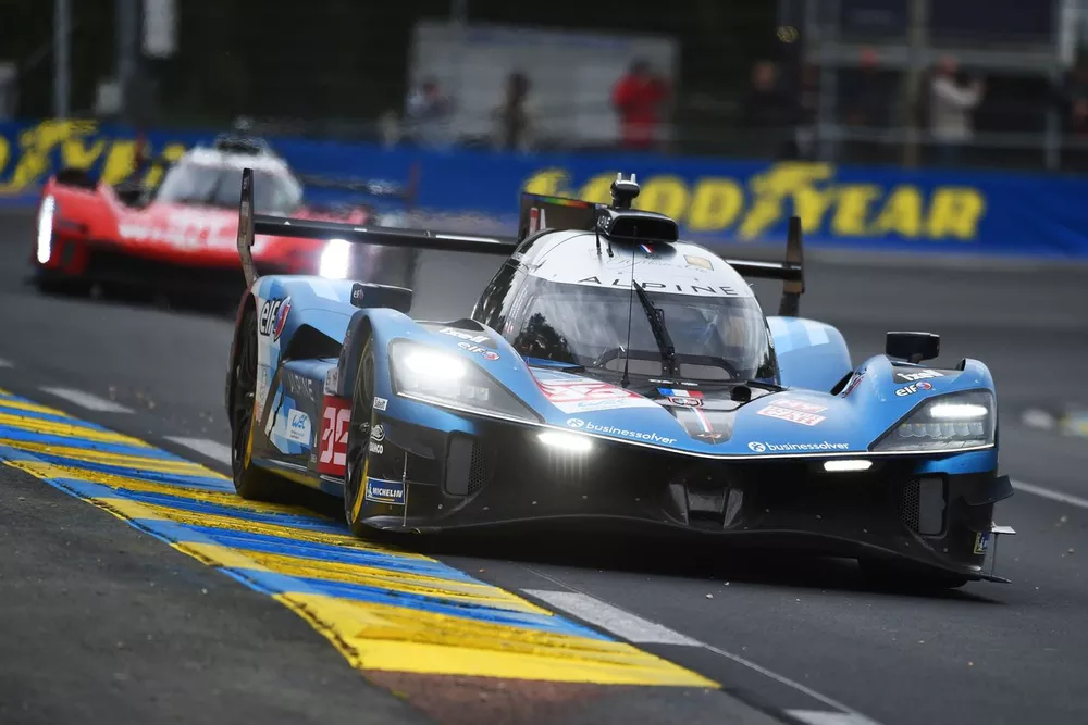 #35 Alpine Endurance Team Alpine A424: Paul-Loup Chatin, Ferdinand Habsburg-Lothringen, Charles Milesi