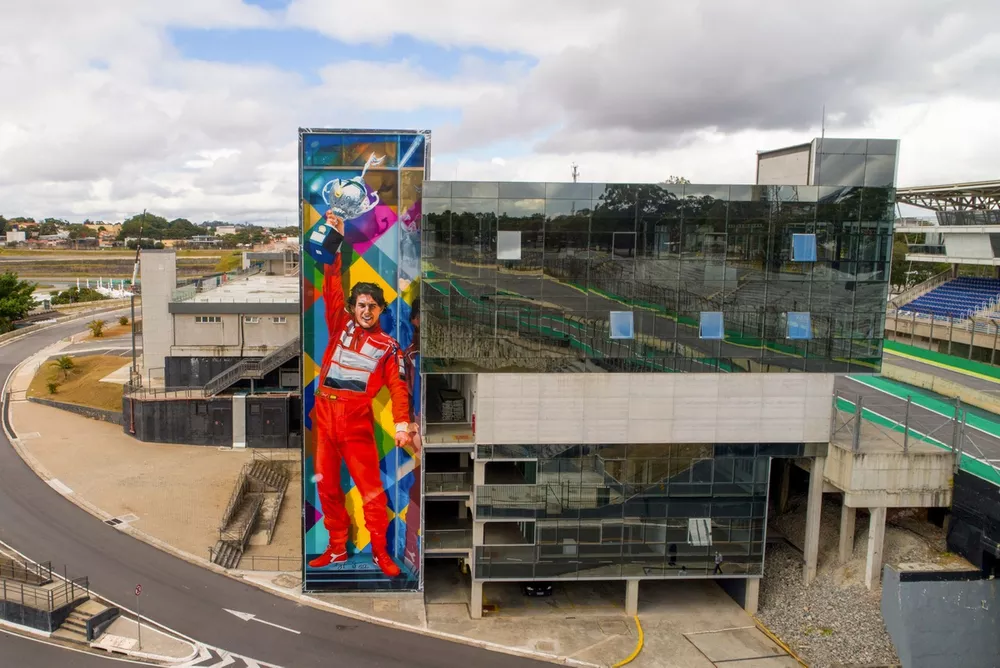 Mural de Kobra em homenagem a Senna &eacute; lan&ccedil;ado virtualmente no anivers&aacute;rio de 80 anos de Interlagos