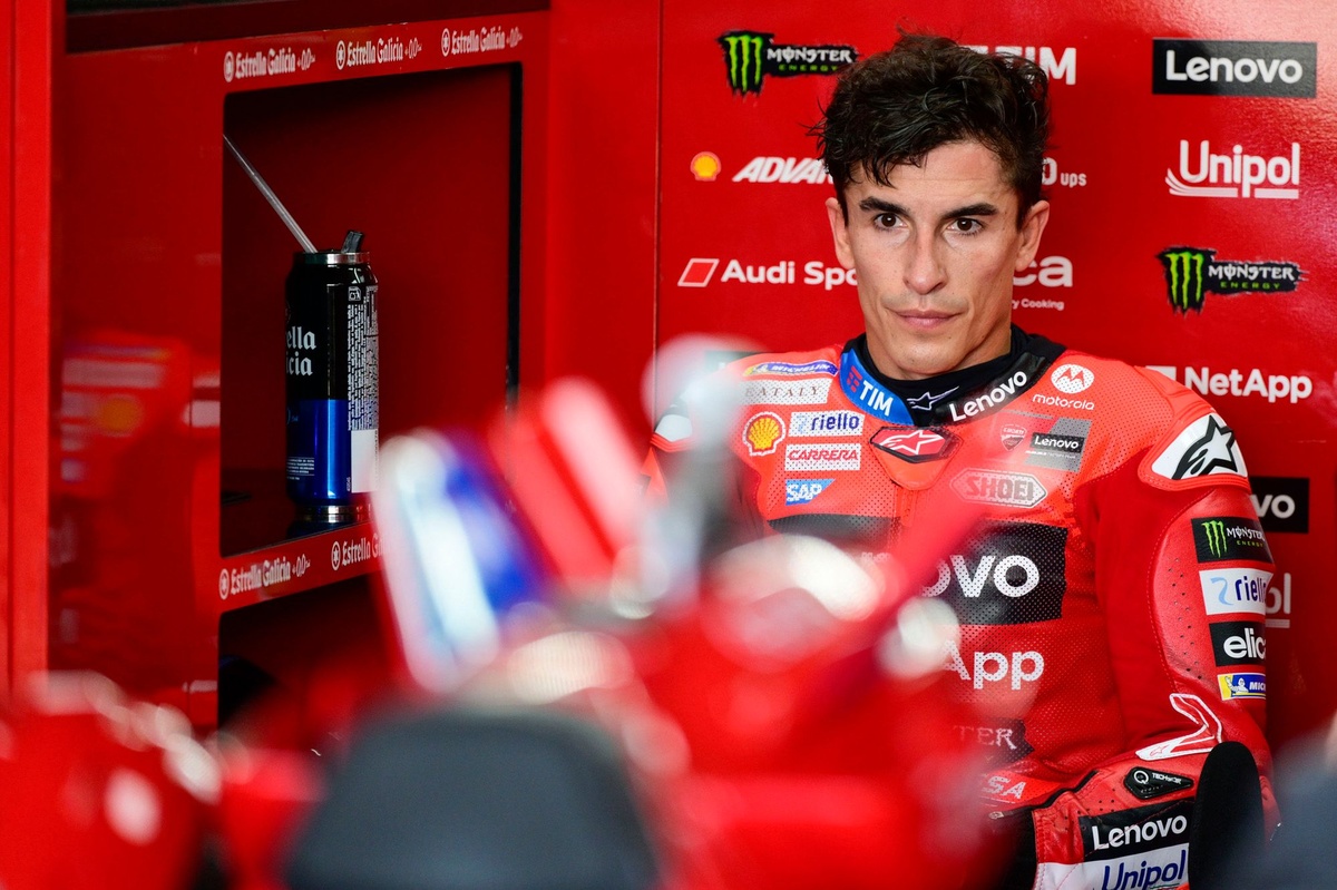 Marc Márquez souffre d'une fracture de l'épaule après sa chute