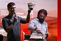 La peculiar raci&oacute;n militar de comida para los pilotos del Dakar 2024