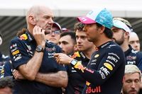 Newey revela los problemas de Red Bull y cómo afectaron a Checo Pérez