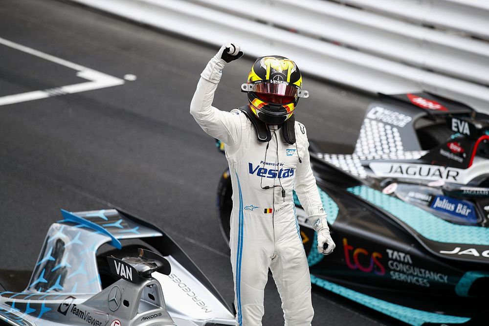 Stoffel Vandoorne, Mercedes-Benz EQ, 1st position, celebrates