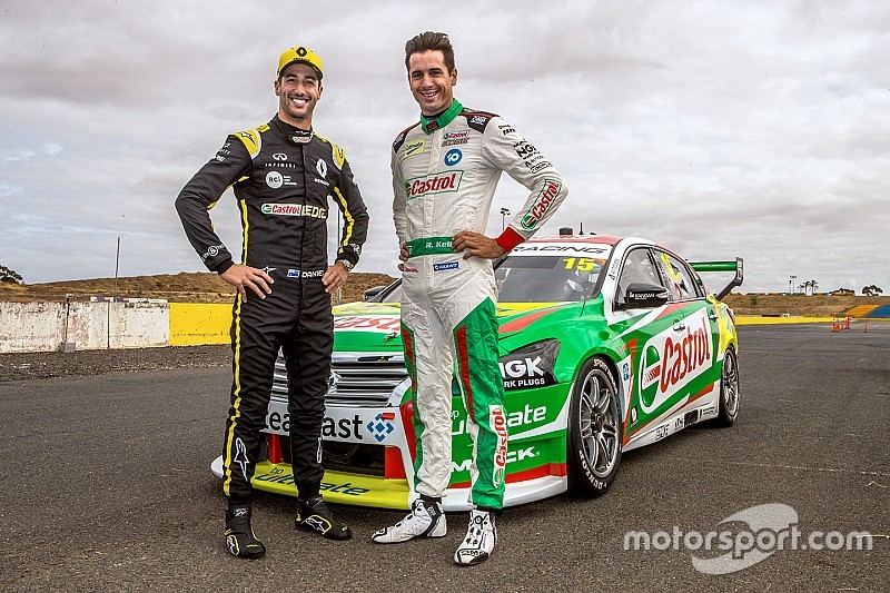 Ricciardo cuts Nissan Supercars laps