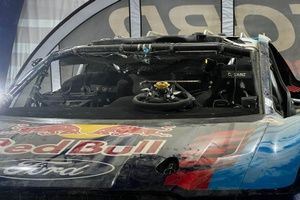 Las versiones de la FIA y Ford se contradicen en el abandono de Sainz