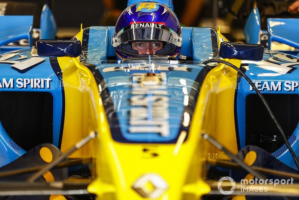Fernando Alonso drives his 2005 Championship winning Renault R25 around the circuit