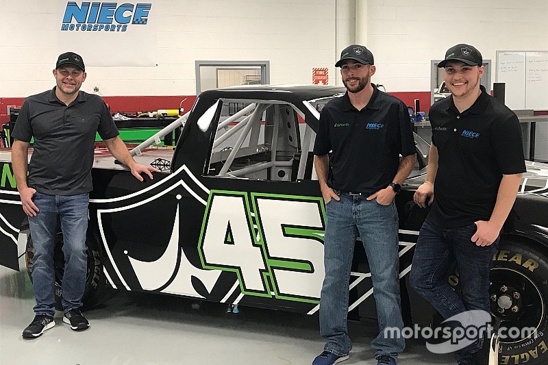 Ross Chastain to share NASCAR Truck ride at Niece Motorsports