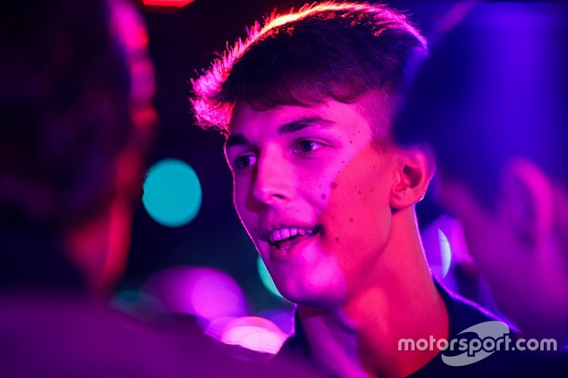 Leonardo Pulcini correrà in FIA F3 con la Hitech GP