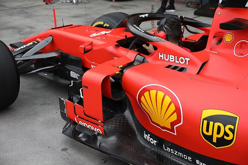 Ferrari SF90 zijkant detail