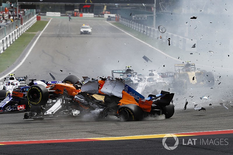 Whiting explica la diferencia entre la sanción a Hulkenberg y Grosjean