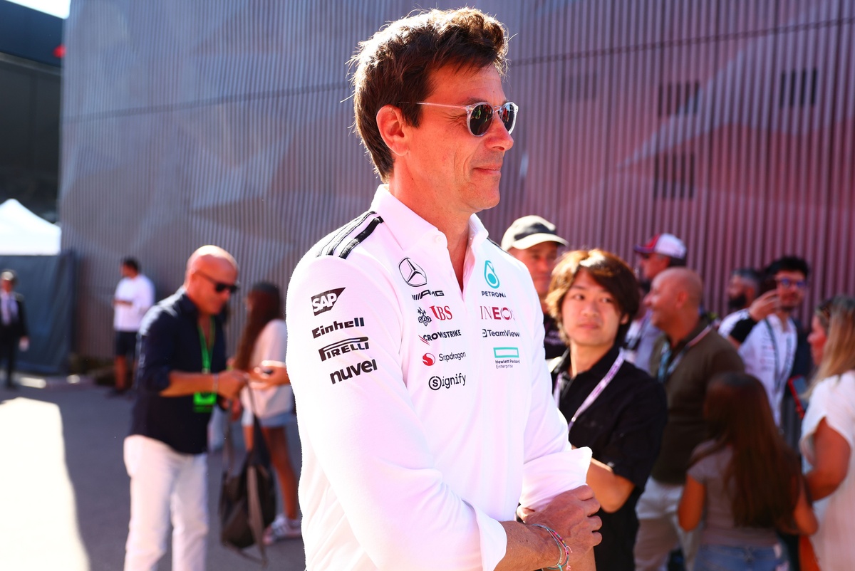 Wolff: McLaren set