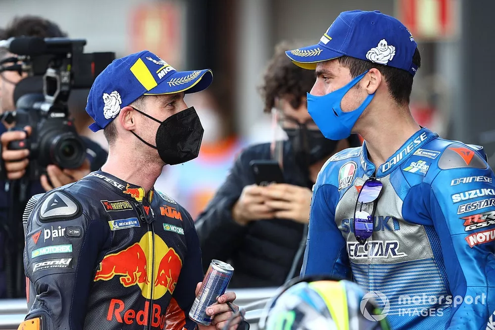 Ganador de la carrera Joan Mir, el equipo Suzuki MotoGP, el tercer lugar Pol Espargar&oacute;, Red Bull KTM Factory Racing