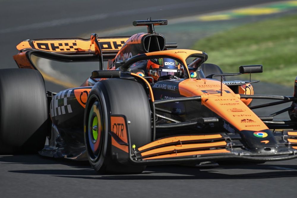 Oscar Piastri, McLaren MCL38 