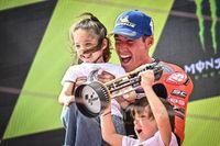 Espargar&oacute;: "El ni&ntilde;o que debut&oacute; aqu&iacute; hace tantos a&ntilde;os estar&iacute;a orgulloso"