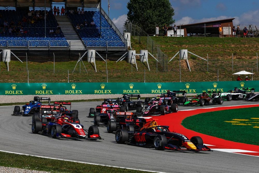 Arrancada: Arvid Lindblad, Prema Racing, Leonardo Fornaroli, Trident, Noel Leon, Van Amersfoort Racing