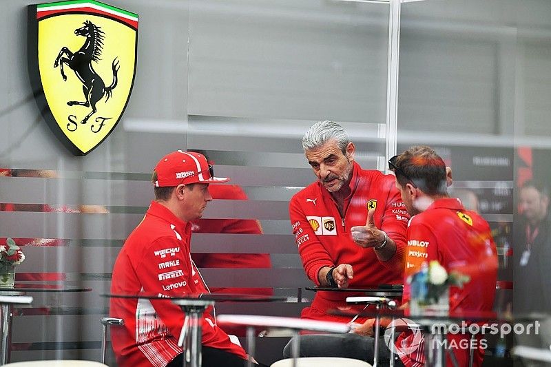 Maurizio Arrivabene, Director del equipo Ferrari con Kimi Raikkonen, Ferrari y Sebastian Vettel, Ferrari