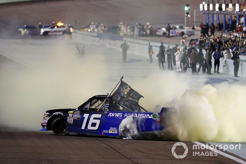 Brett Moffitt wins Homestead and first Truck championship