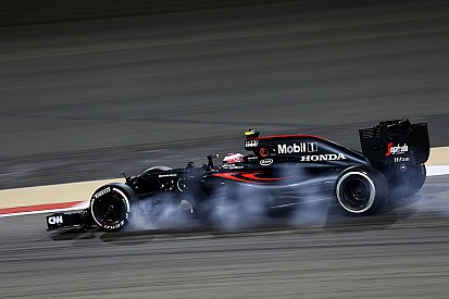Button says "massive oversteer" cost him Q3 slot