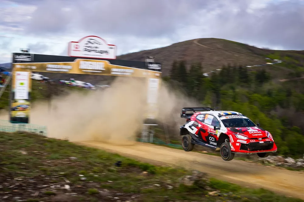 Oliver Solberg, Elliott Edmondson, Toyota Gazoo Racing WRT Toyota GR Yaris Rally1