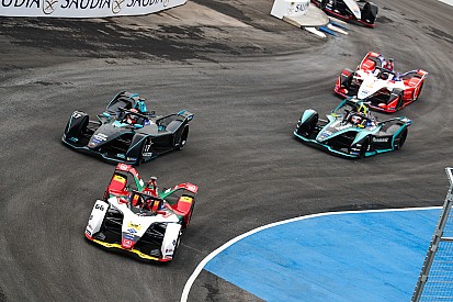 Di Grassi: FE, yeni Gen2 araçlarıyla tam gaz gidilmesiyle ‘’öngörülemezliğini’’ kaybediyor