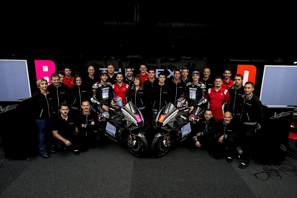 Enea Bastianini, Gresini Racing, Fabio Di Giannantonio, Gresini Racing con el equipo