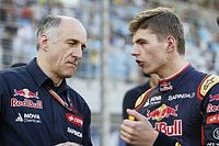 El consejo de Kvyat a Checo P&eacute;rez sobre Verstappen: se le puede ganar