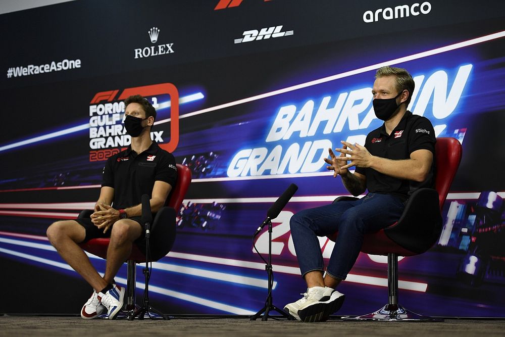 Romain Grosjean, Haas F1 and Kevin Magnussen, Haas F1