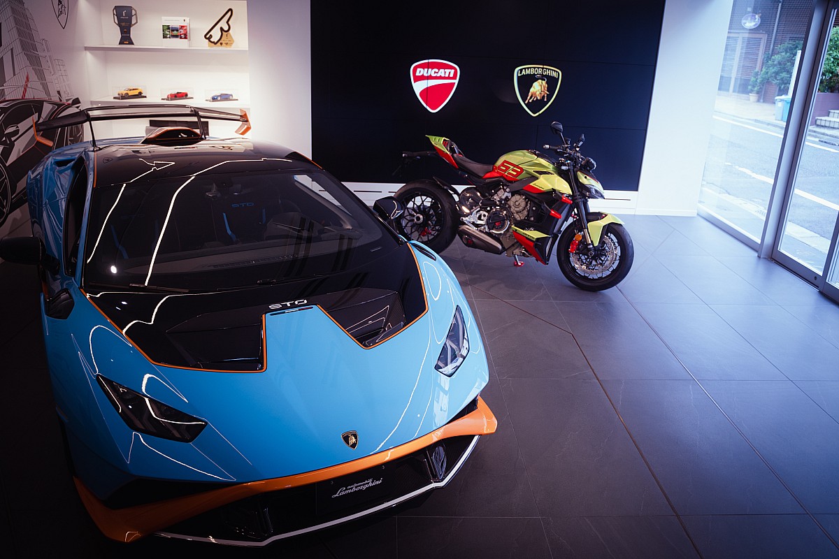 早い者勝ち‼︎ヴィブラン グルナードゥ ducati-streetfighter-v4-