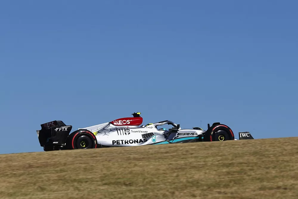 Lewis Hamilton, Mercedes W13 