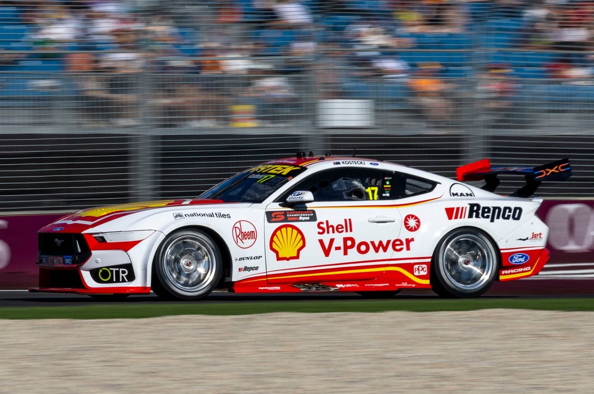 Supercars Melbourne: Brodie Kostecki wins as horror wreck shortens Albert Park finale