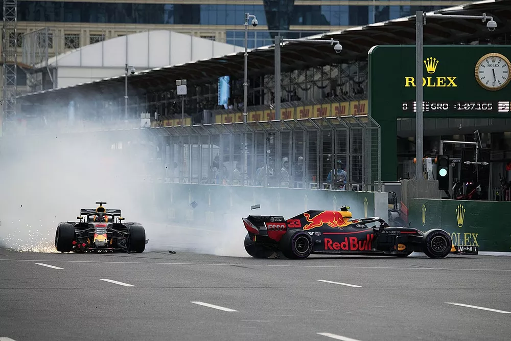 Max Verstappen, Red Bull Racing RB14 y Daniel Ricciardo, Red Bull Racing RB14
