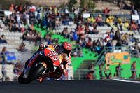 Márquez conquista pole em Valência; Dovizioso é nono