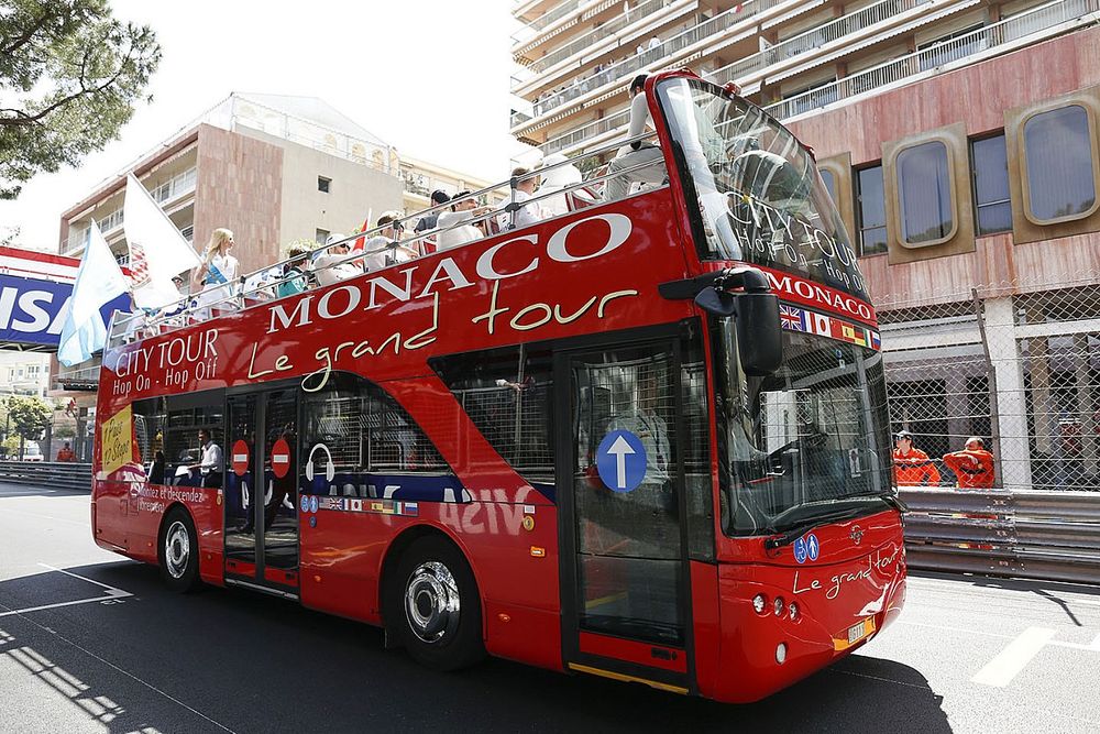 Drivers parade bus 