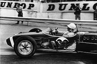 El hist&oacute;rico paseo de Stirling Moss en M&oacute;naco 1961