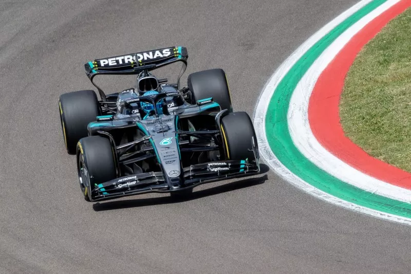 Russell: Mercedes "grottenlangsam" nach rätselhaftem Problem