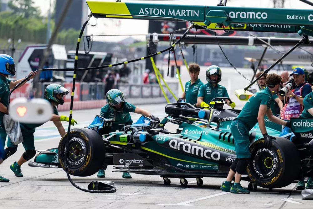 Fernando Alonso, Aston Martin