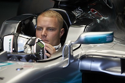 Mercedes, Bottas'ın performansından endişeli