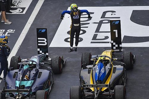 Ghiotto gana la última carrera de la F2 2019