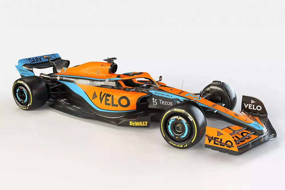 ファミリアマクラーレン マクラーレン、限定10台の「アルトゥーラスパイダーMCL39チャンピオン