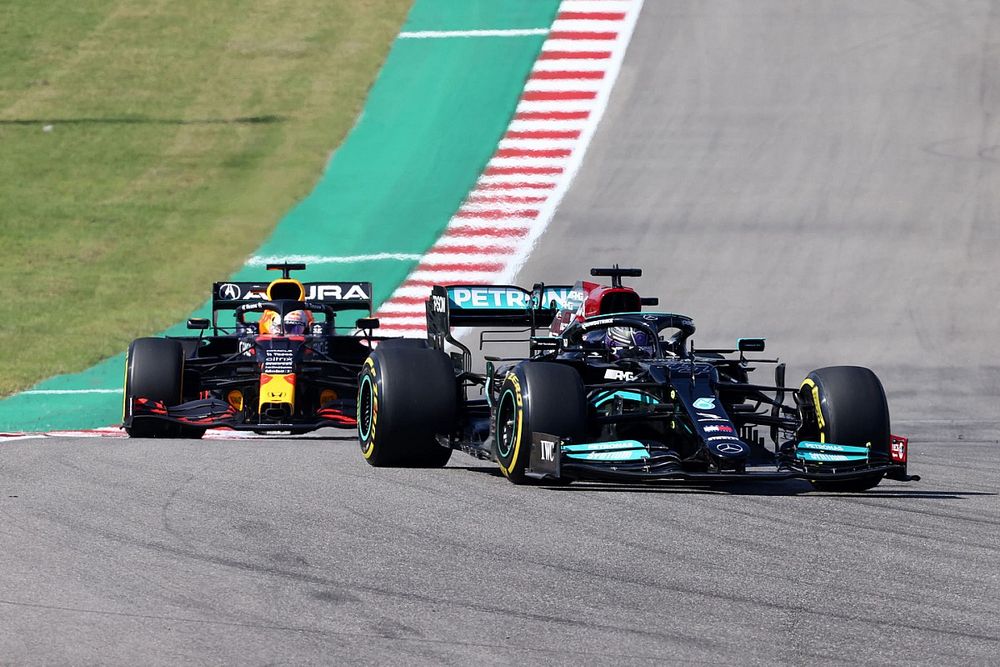 Lewis Hamilton, Mercedes W12, Max Verstappen, Red Bull Racing RB16B