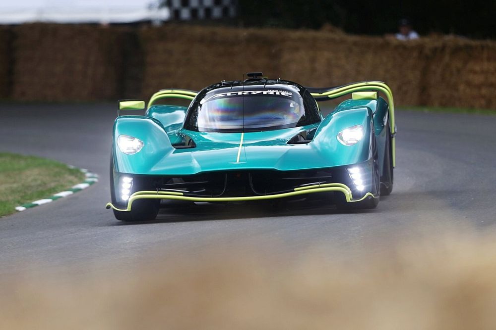 Aston Martin Valkyrie AMR Pro