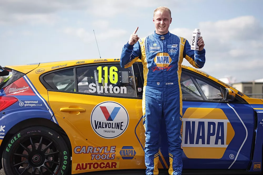 Ashley Sutton, NAPA Racing UK Ford Focus ST 
