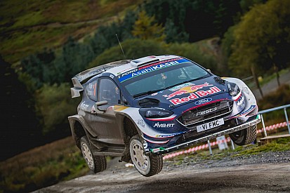 Britanya Rallisi: Ogier son güne 4.4 sn farkla lider olarak başlayacak